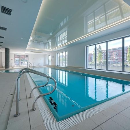 Live & Travel Apartments - Waterlane Island กดัญสก์ ภายนอก รูปภาพ