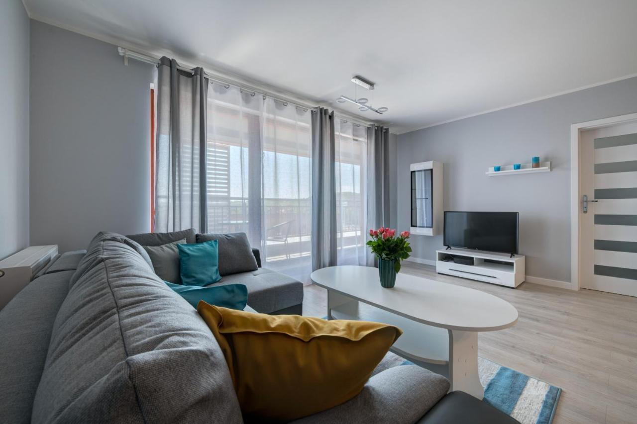 Live & Travel Apartments - Waterlane Island กดัญสก์ ภายนอก รูปภาพ